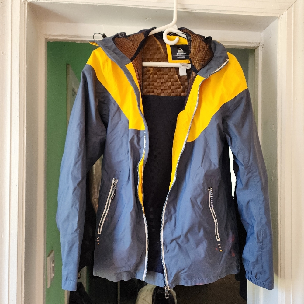 Tribord men's two-tone colored jacket.